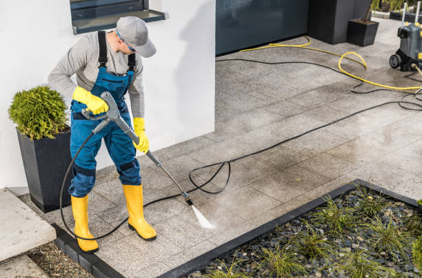 Best Local Pressure Washing Services  in River Heights, UT